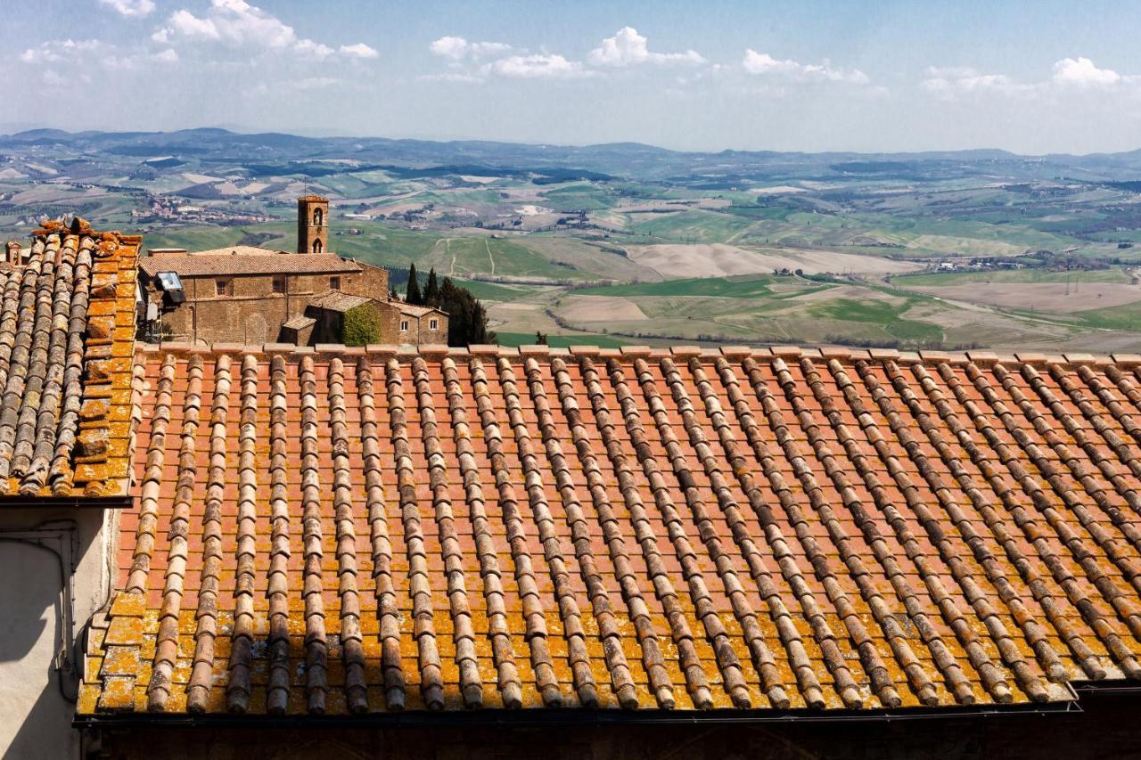 Scalette Di Piazza B&B Монтальчино Экстерьер фото